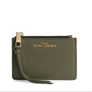 Marc Jacobs Leather Multi Wallet in Cactus Green NEVER USED